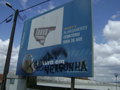 Outdoor dO Alargamento do Cemitério em Riba de Ave Outdoor dO Alargamento do Cemitério em Riba de Ave